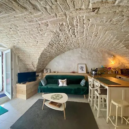 Cave De Charme 18Eme Siecle Apartment Pignan Exterior photo